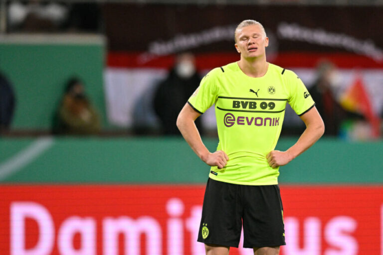 Early cup exit from Borussia Dortmund marks historic occasion