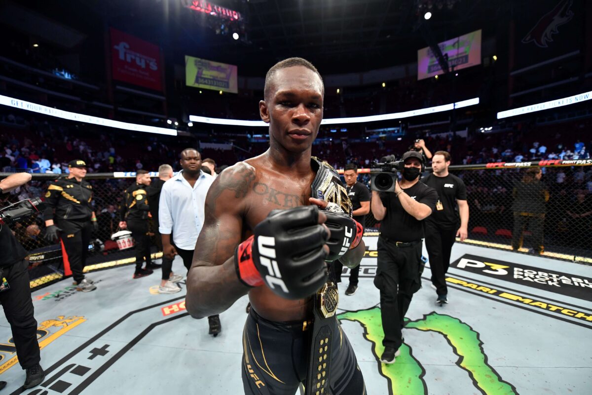 Israel Adesanya UFC 271